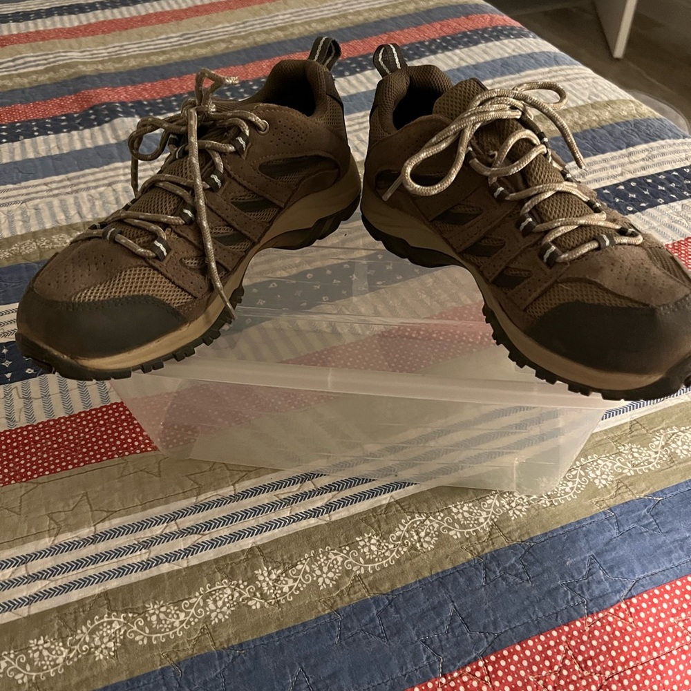 Woman’s hiking shoes
